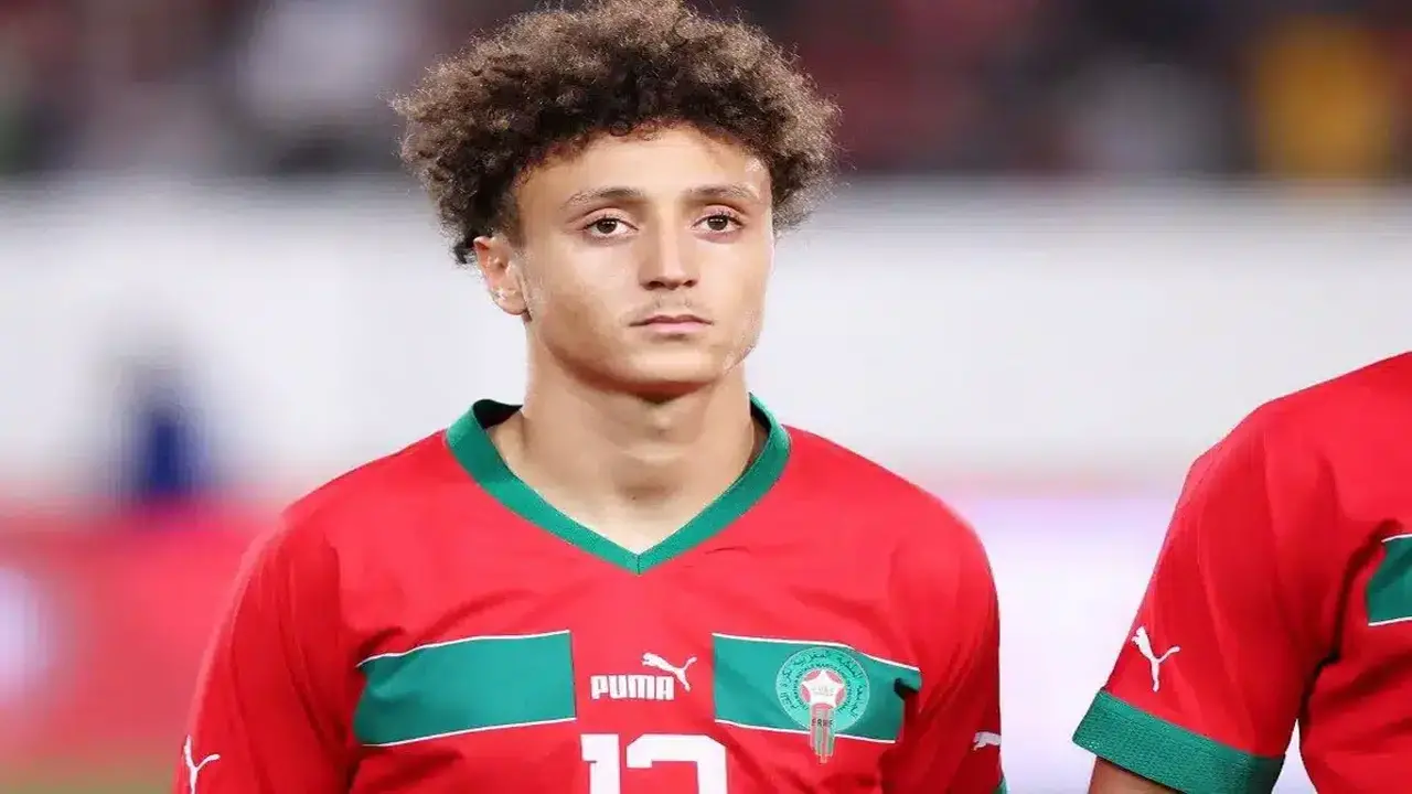 وكيل إلياس بن صغير يقدم اقتراحًا على باير ليفركوزن لإنقاذ مسيرة اللاعب